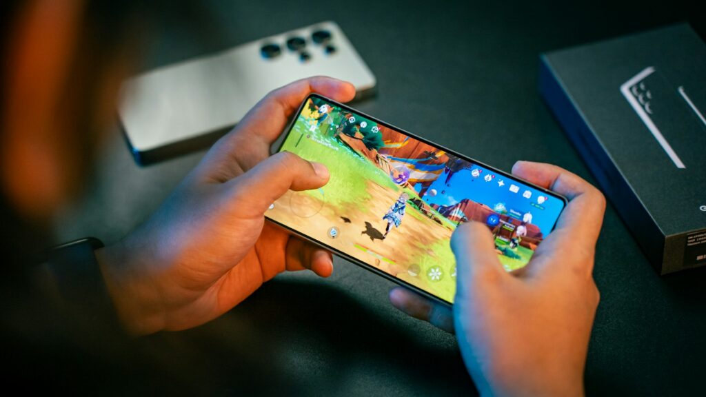 Gaming Phone Versus Standard Smartphone: Is a Gaming Phone Necessary for You?