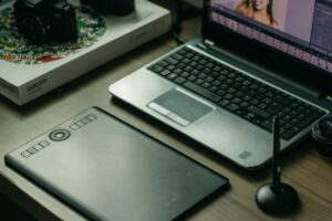 Chromebooks vs traditional laptops: which one is the best option for you?