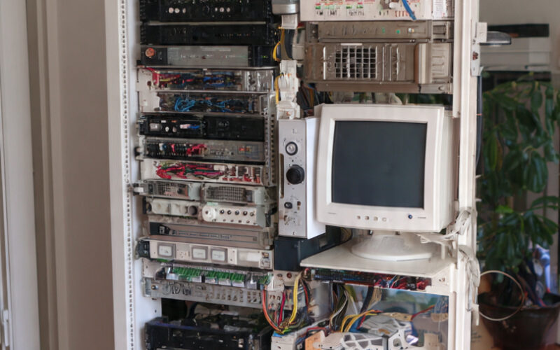 How to Build a "Personal AI Server" Using an Old Windows Desktop for Home Automation and Security